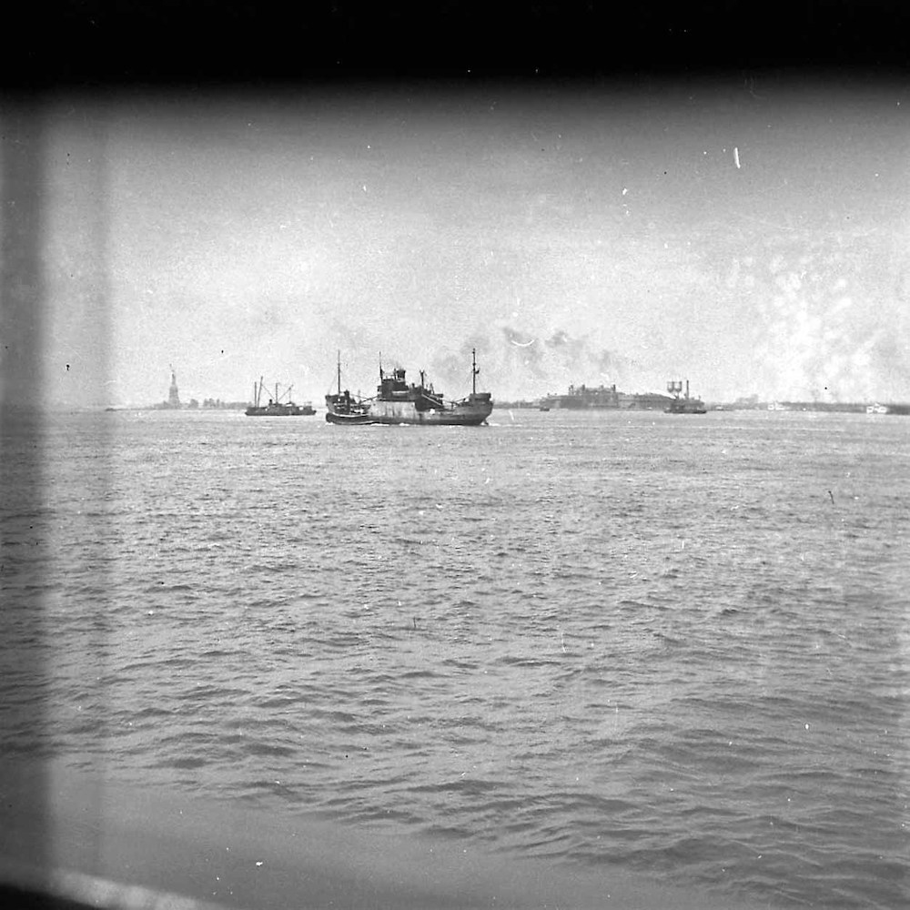 View from New York Central R.R. Ferry. Ships in Upper Bay