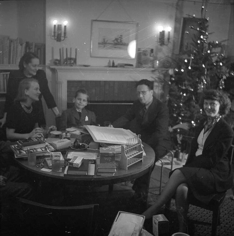 Christmas 1945. Julia, Wysse, Tomas, Andreas, and Jeanne Feininger