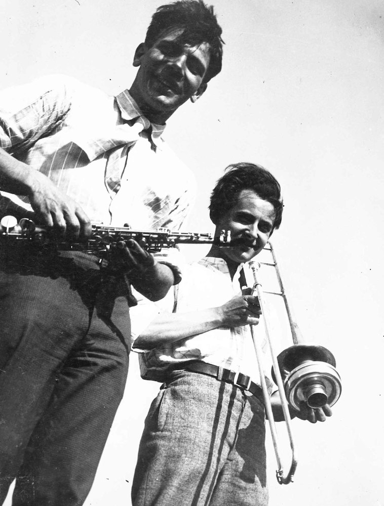 Members of the Bauhaus Band on the Bauhaus Roof. Ernst Ernst Egeler, tenorsaxophone, Clemens Röseler, trombone