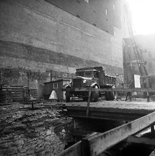 Bauarbeiten in New York II. Lastwagen