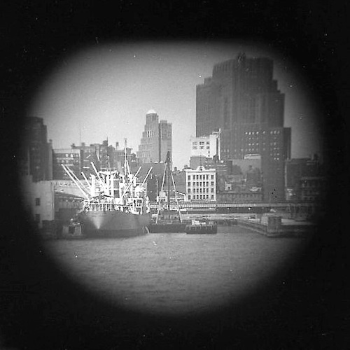 Blick auf Docks von Brooklyn I (Telefoto)
