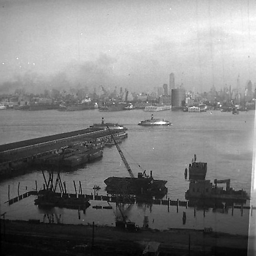 Hoboken Palisades. View of Midtown Manhattan III