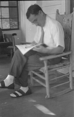 Laurence Feininger auf der Veranda in Stockbridge II