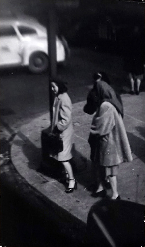 Drei Frauen an der Fifth Ave.