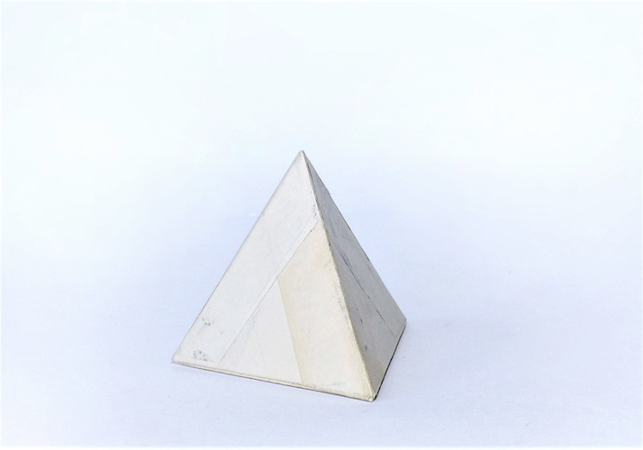 Tetraeder (Pyramide mit 3 Seiten- und 1 Grundfläche)